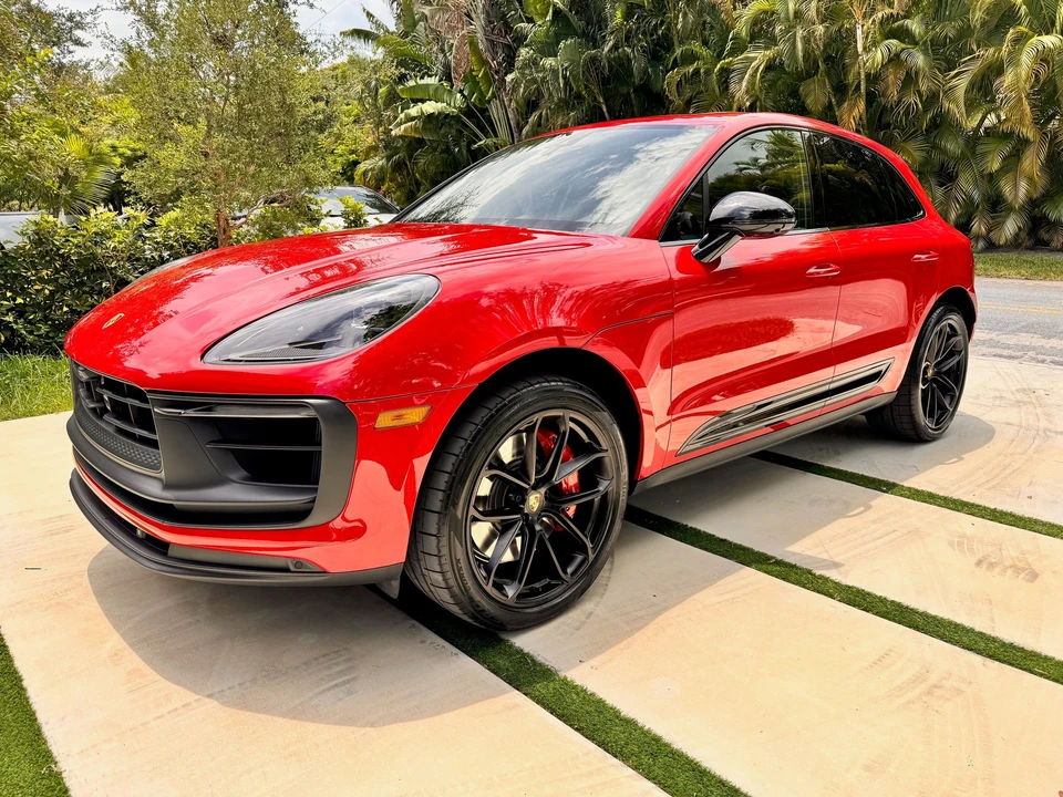 2024 Porsche Macan GTS - Image 2 of 31