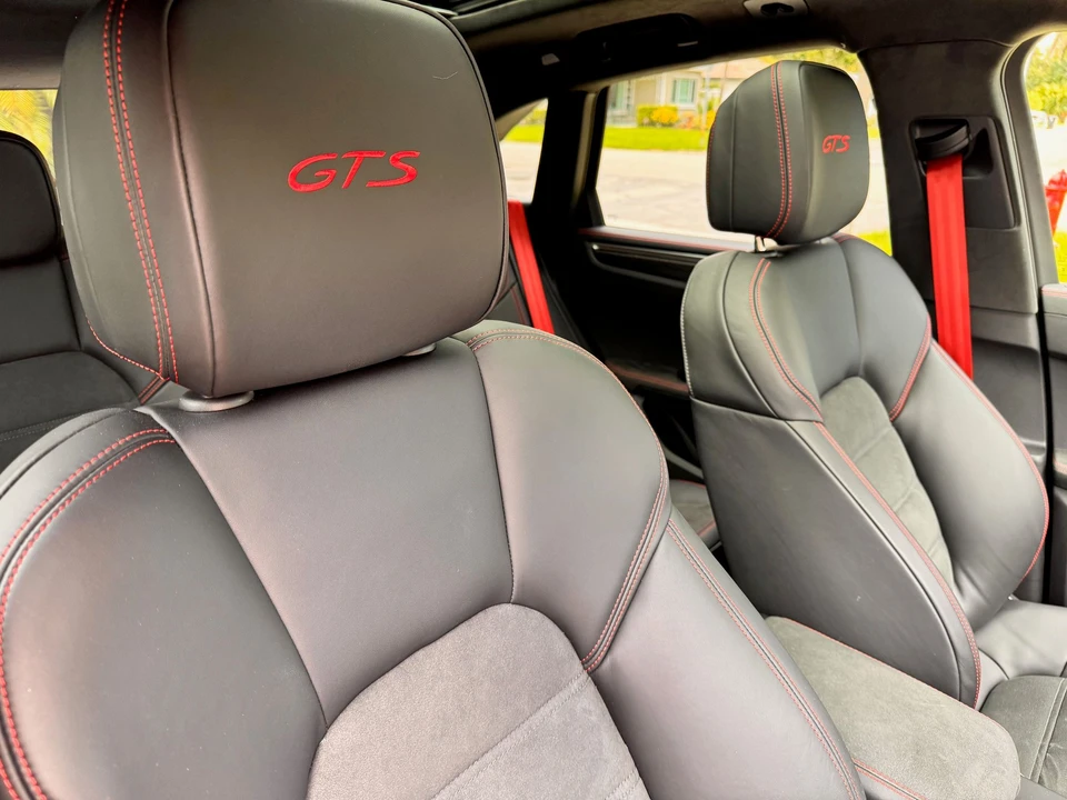 2024 Porsche Macan GTS - Image 20 of 31