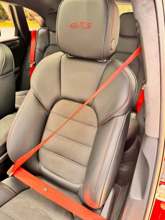 2024 Porsche Macan GTS - Image 26 of 31