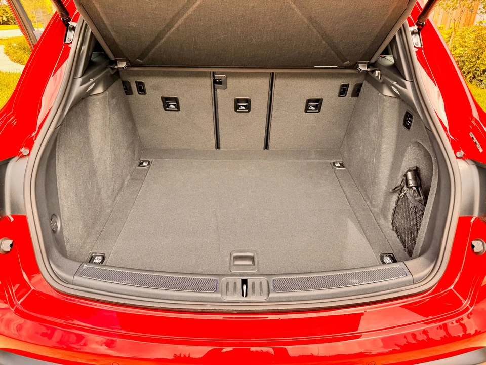 2024 Porsche Macan GTS - Image 29 of 31