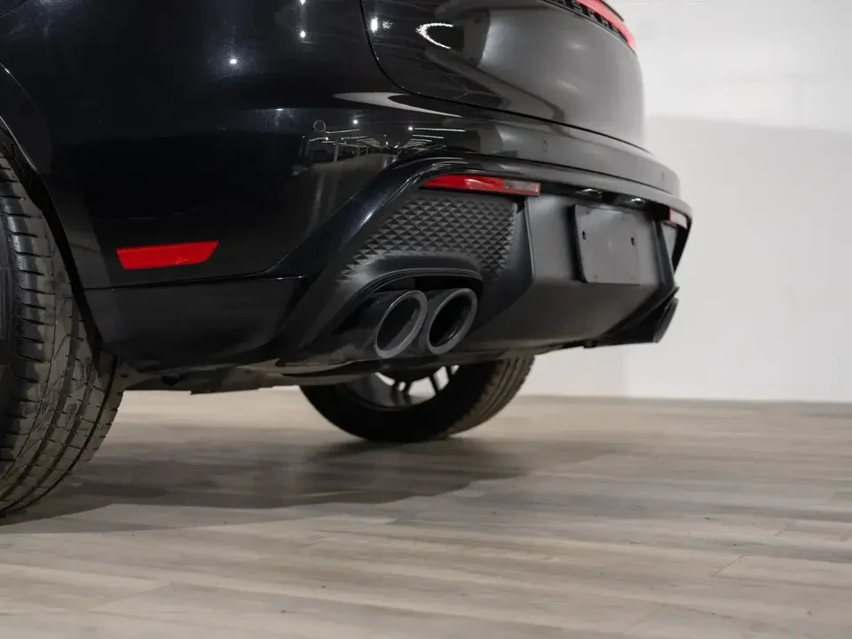 2024 Porsche Macan GTS - Image 16 of 20