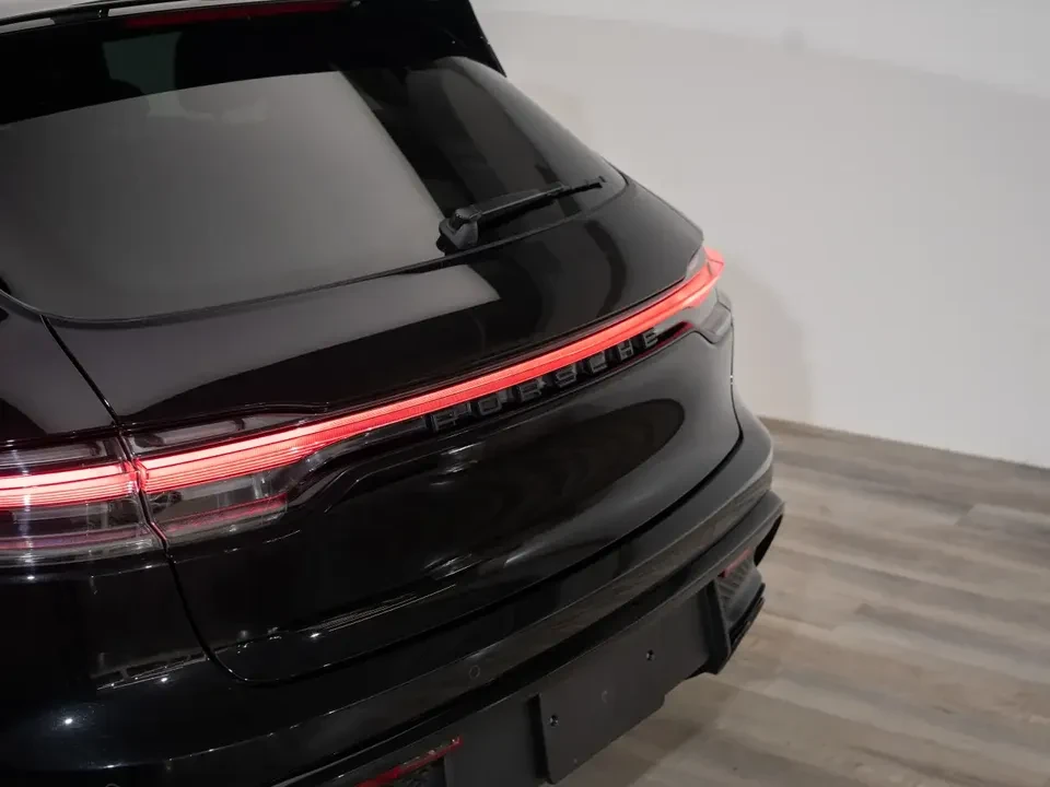 2024 Porsche Macan GTS - Image 15 of 20