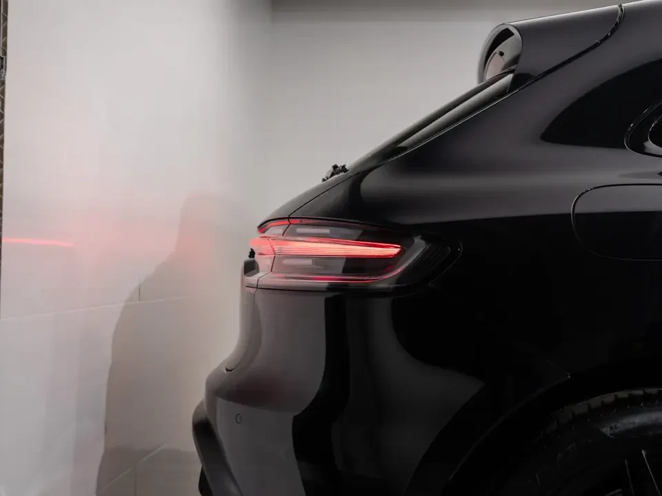 2024 Porsche Macan GTS - Image 17 of 20