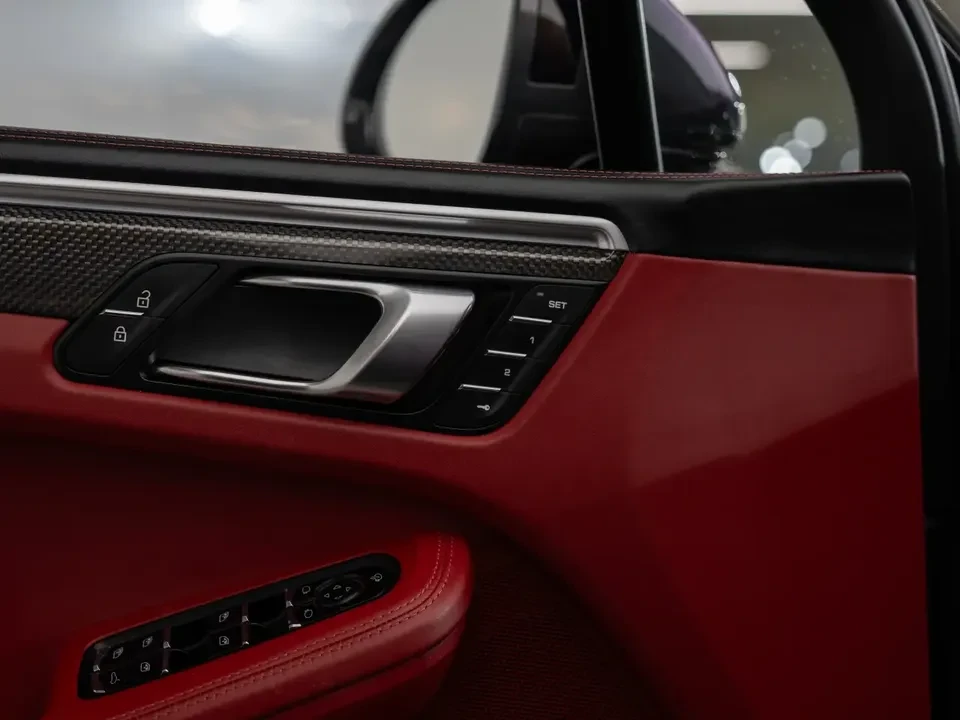 2024 Porsche Macan GTS - Image 17 of 20