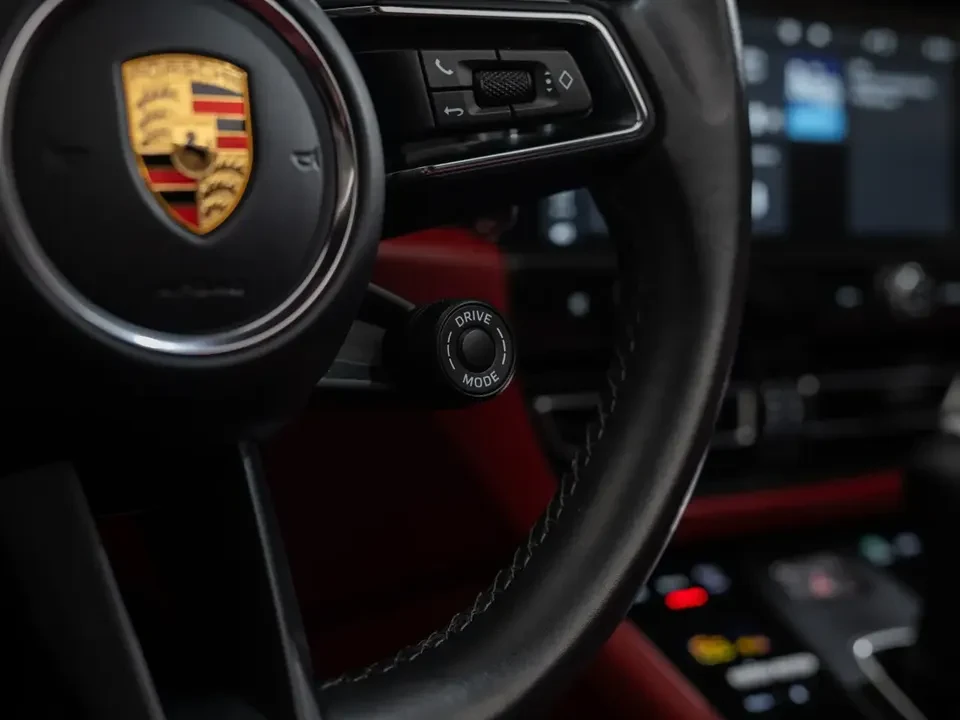 2024 Porsche Macan GTS - Image 18 of 20