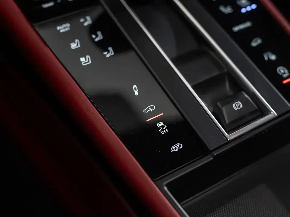 2024 Porsche Macan GTS - Image 19 of 20