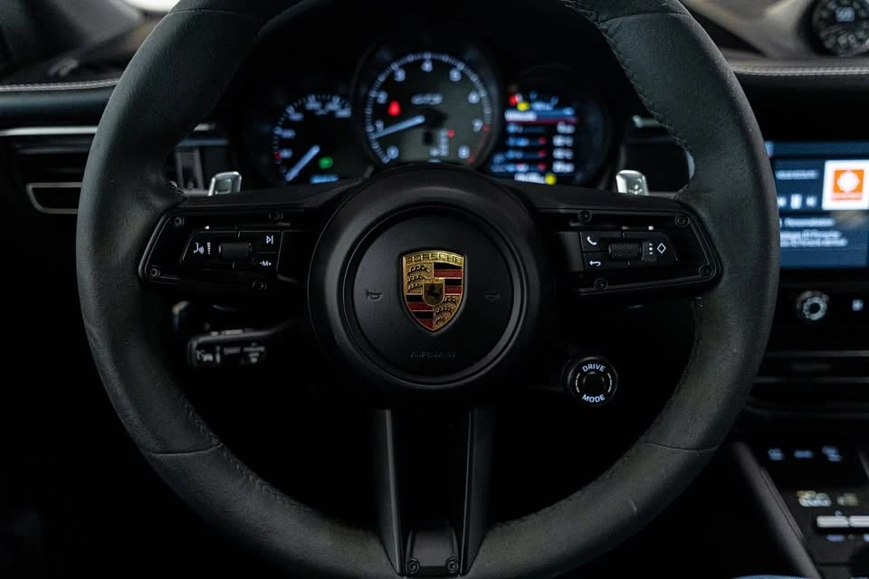 2024 Porsche Macan GTS - Image 11 of 20