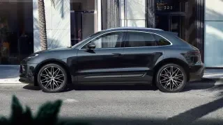 2024 Porsche Macan - Image 2 of 4