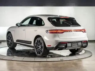 2024 Porsche Macan - Image 3 of 4