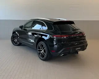 2024 Porsche Macan - Image 3 of 4