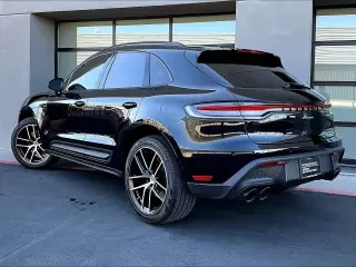 2024 Porsche Macan - Image 3 of 4