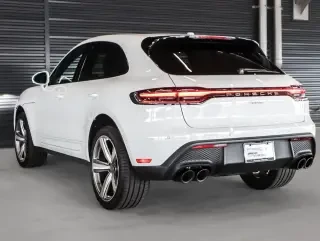 2024 Porsche Macan - Image 3 of 4