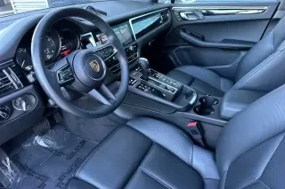 2024 Porsche Macan - Image 4 of 4