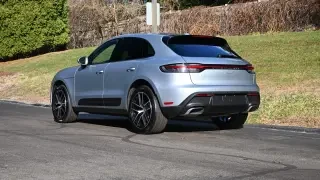 2024 Porsche Macan - Image 3 of 4