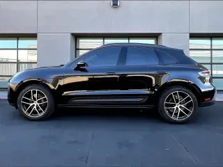 2024 Porsche Macan - Image 2 of 4