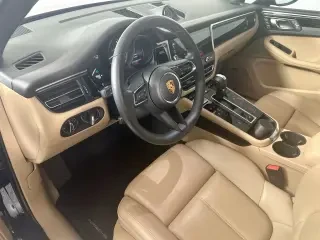 2024 Porsche Macan - Image 4 of 4