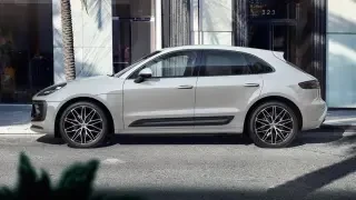 2024 Porsche Macan - Image 2 of 4