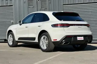 2024 Porsche Macan - Image 3 of 4