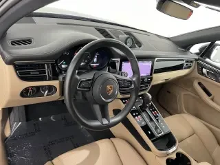 2024 Porsche Macan - Image 4 of 4