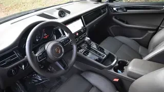 2024 Porsche Macan - Image 4 of 4