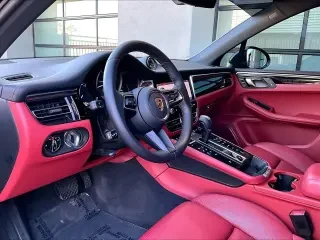 2024 Porsche Macan - Image 4 of 4