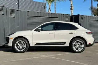 2024 Porsche Macan - Image 2 of 4