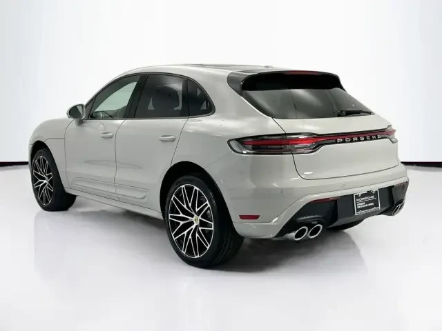 2024 Porsche Macan - Image 3 of 6