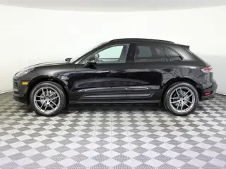 2024 Porsche Macan - Image 2 of 4