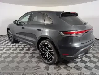 2024 Porsche Macan - Image 3 of 4