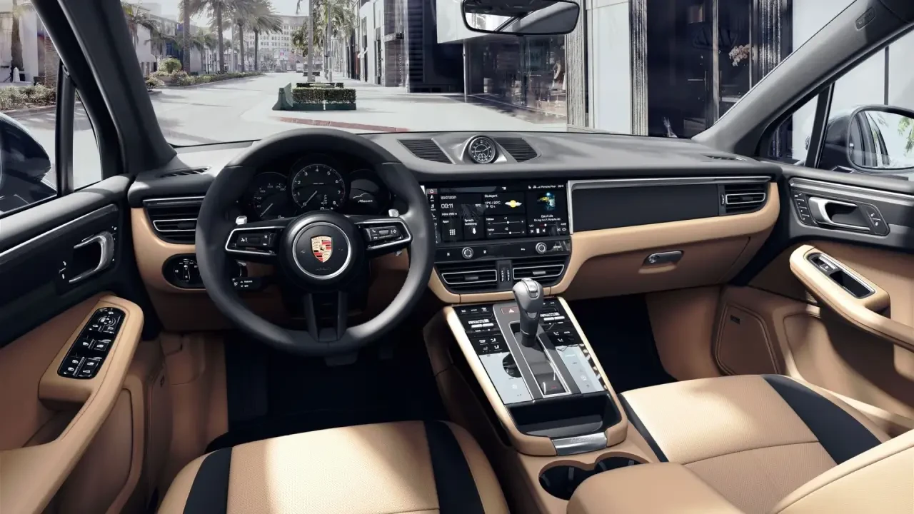 2024 Porsche Macan - Image 4 of 6