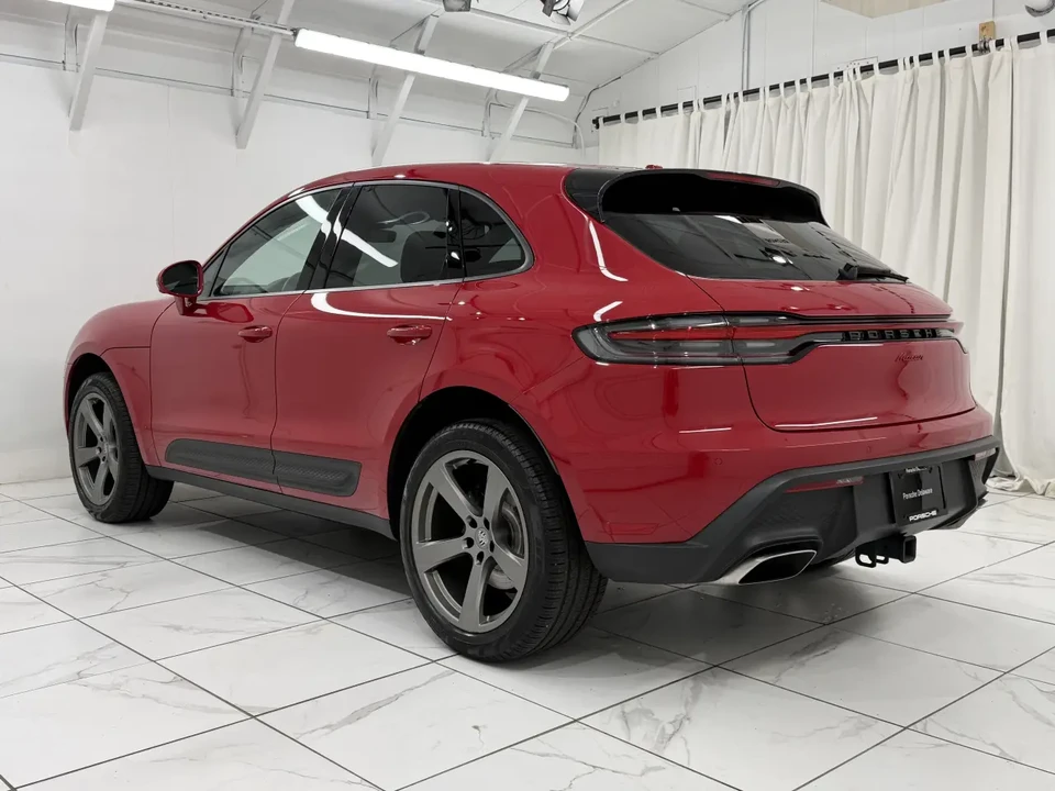 2024 Porsche Macan - Image 2 of 9