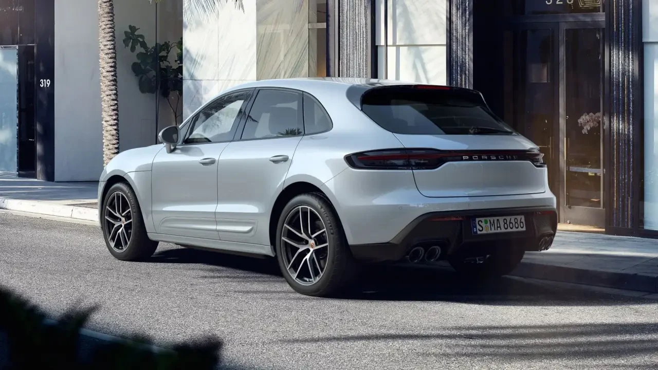 2024 Porsche Macan - Image 3 of 6