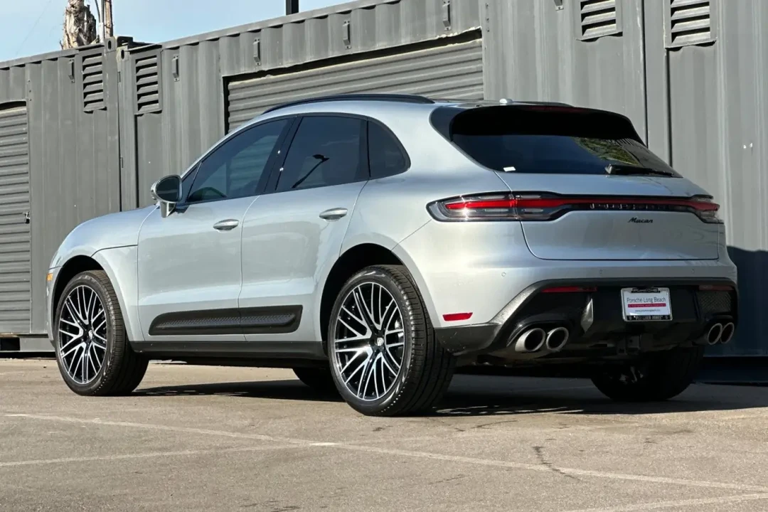 2024 Porsche Macan - Image 3 of 8