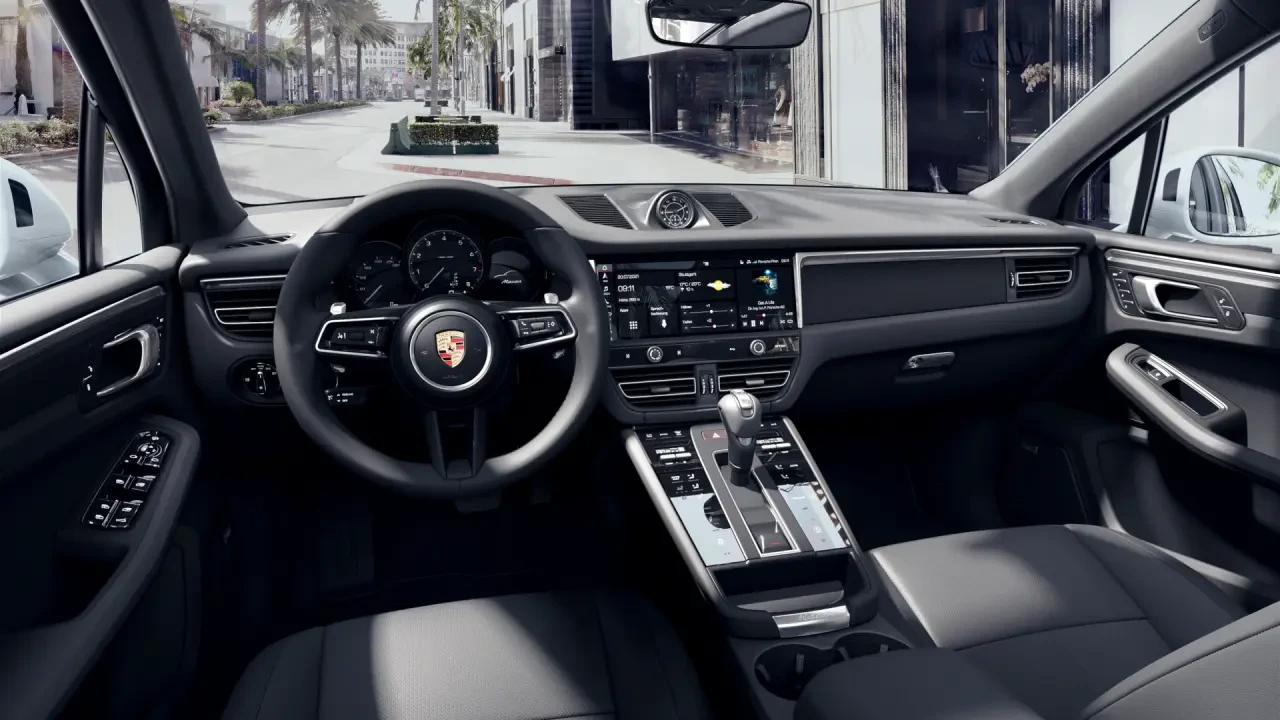 2024 Porsche Macan - Image 5 of 6