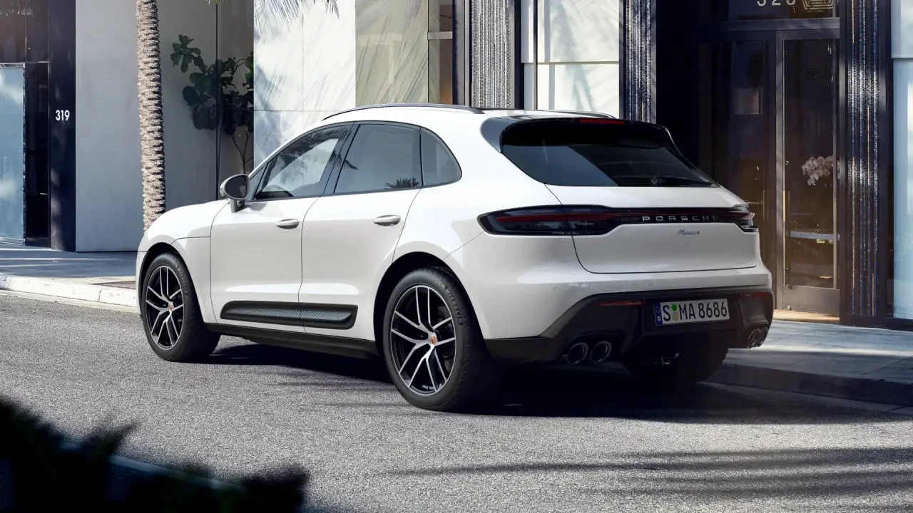2024 Porsche Macan - Image 4 of 6