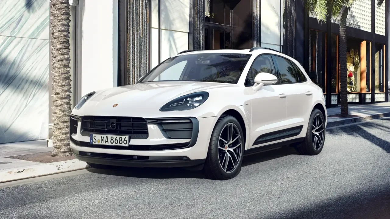 2024 Porsche Macan - Image 2 of 6