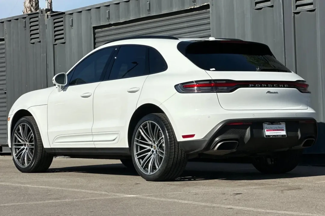 2024 Porsche Macan - Image 3 of 6