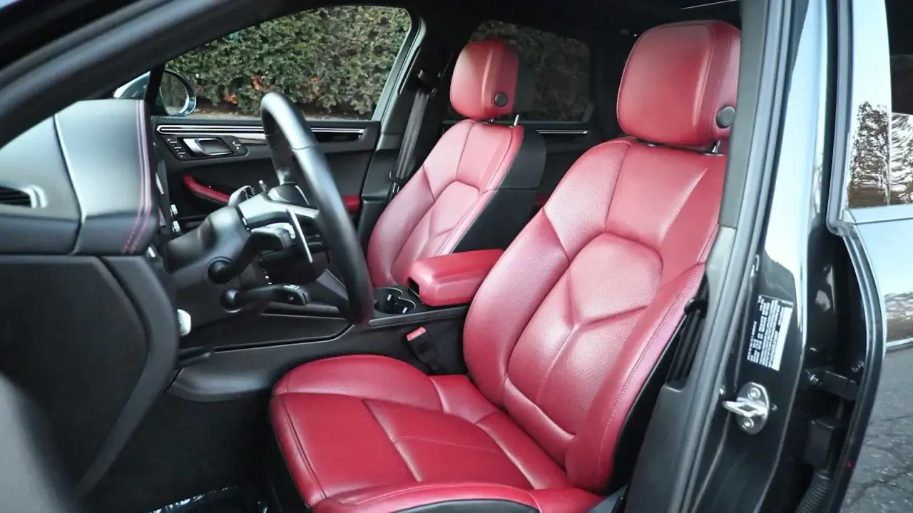 2024 Porsche Macan - Image 5 of 13