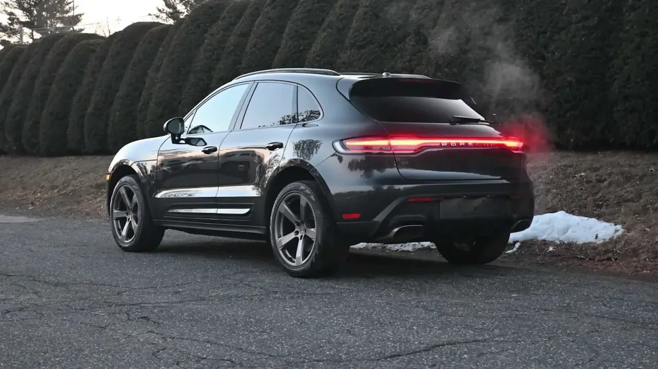 2024 Porsche Macan - Image 3 of 13