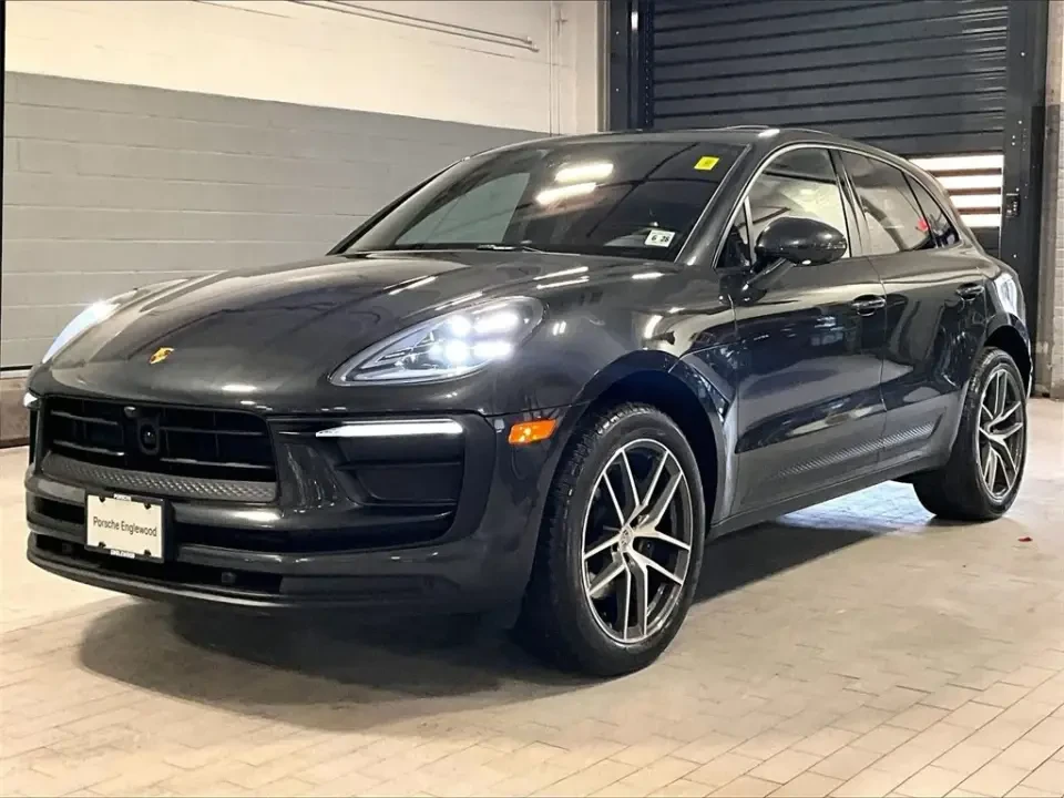 2024 Porsche Macan - Image 13 of 13