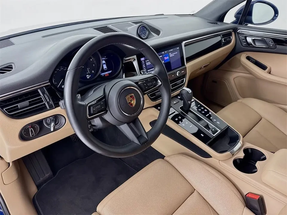 2024 Porsche Macan - Image 4 of 13