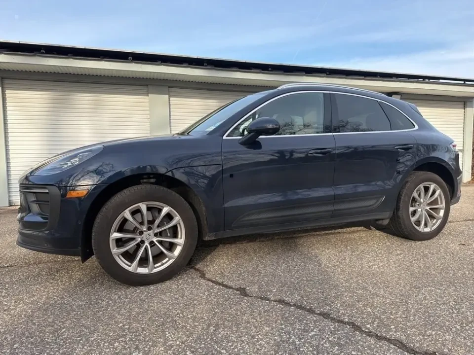 2024 Porsche Macan - Image 13 of 13