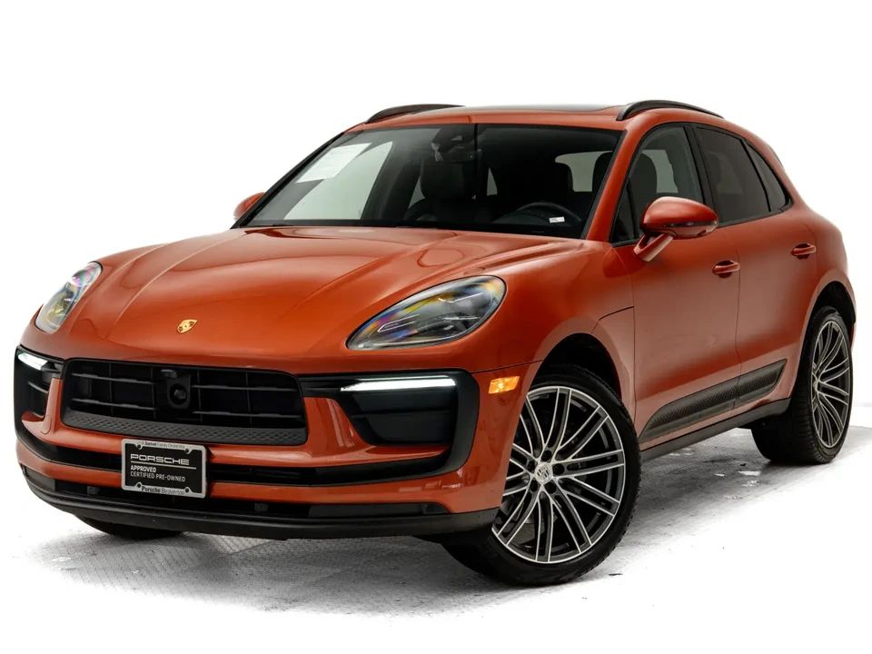 2024 Porsche Macan - Image 2 of 8