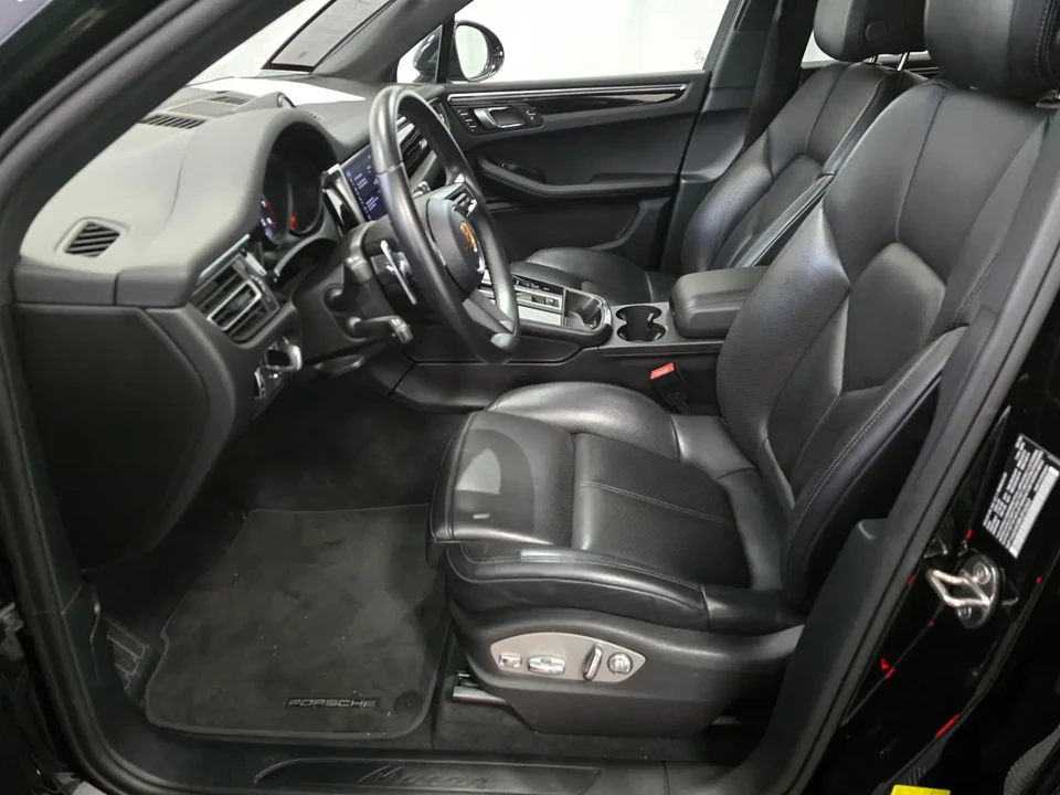 2024 Porsche Macan - Image 5 of 13