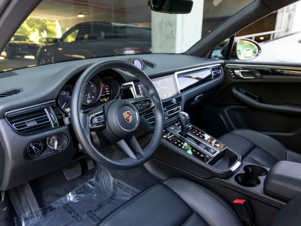 2024 Porsche Macan - Image 4 of 13