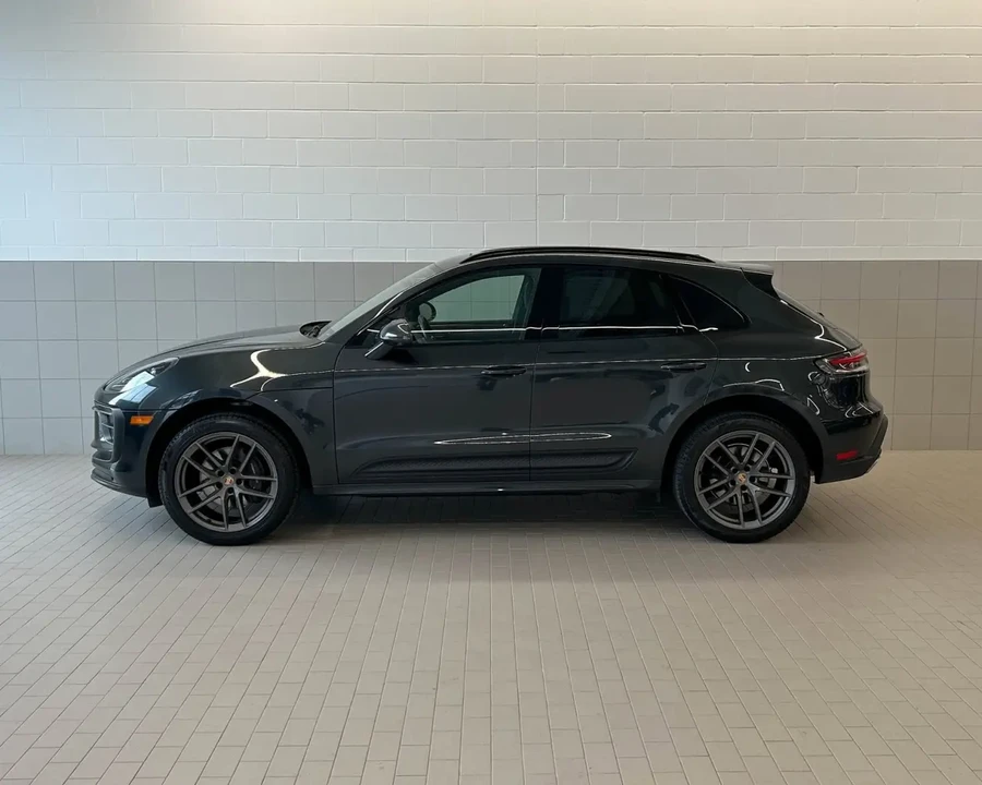 2024 Porsche Macan - Image 2 of 9