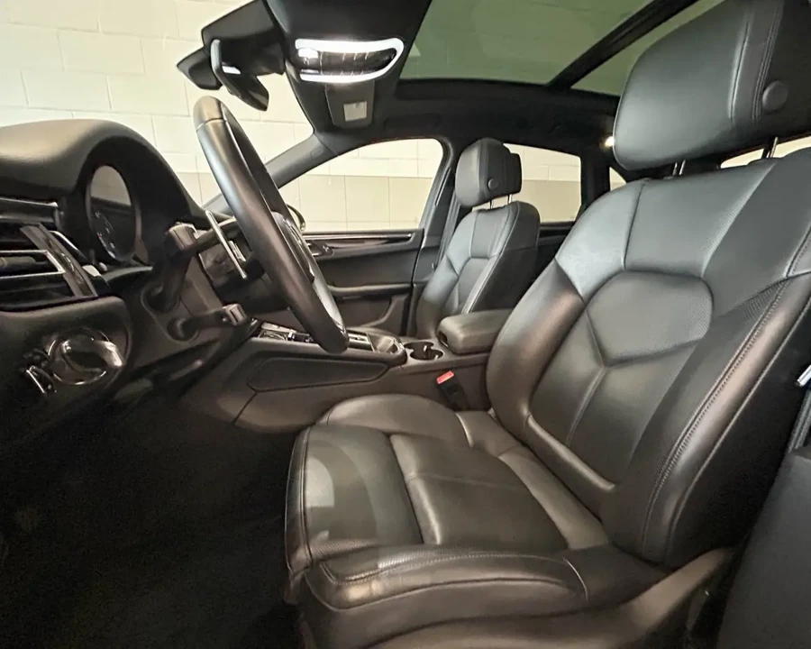 2024 Porsche Macan - Image 5 of 9