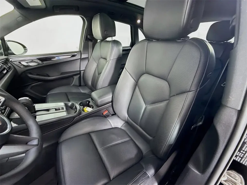 2024 Porsche Macan - Image 5 of 8