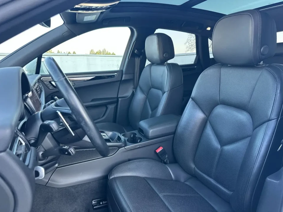 2024 Porsche Macan - Image 5 of 13