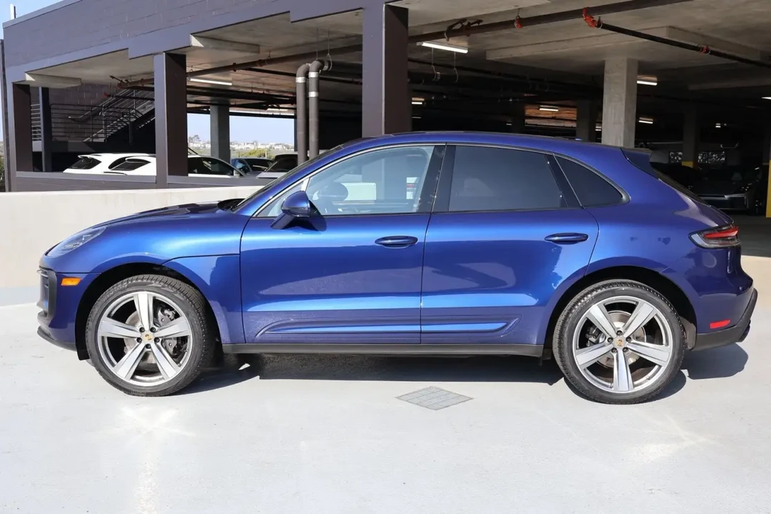 2024 Porsche Macan - Image 2 of 6
